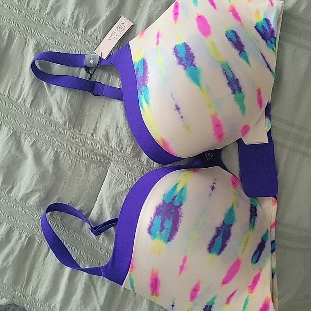 Victoria's Secret push-up up bra